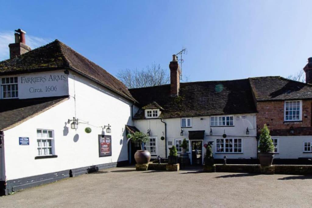Beautiful Renovated Cottage In Mersham Ashford Kent Esterno foto